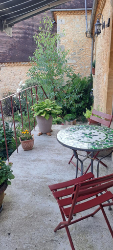 Others 4, Chez Sylvie, Dordogne
