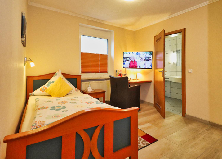 Bedroom 5