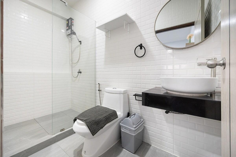 Bathroom 5, Spacious 4BR Family Chatuchak Market 12 sleeps, Chatuchak