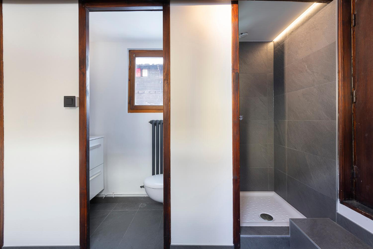 Bathroom 3, Chalet Clos 66, Haute-Savoie