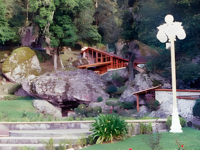 Others 5, Hotel El Paraiso, Mineral del Chico