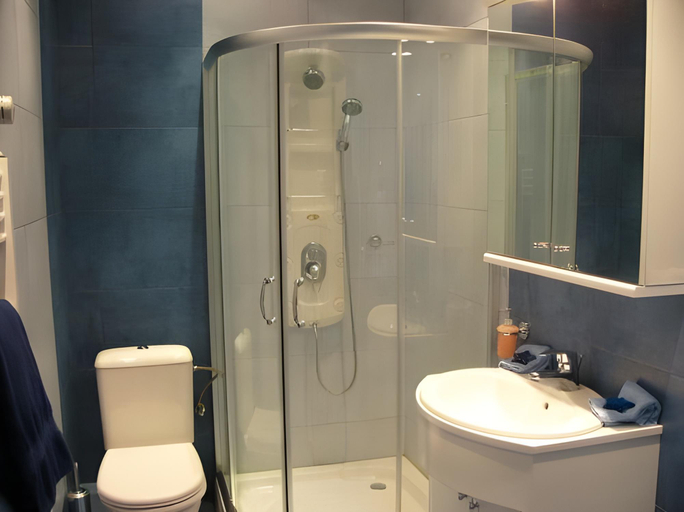 Bathroom 2, VIP Apartments Sofia, Stolichna