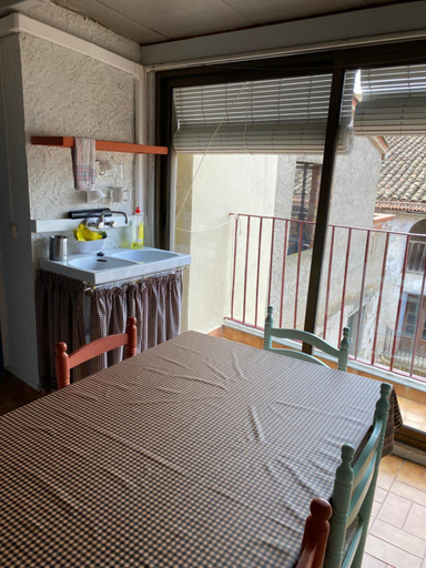 Others 4, Hostal Casiano Camarasa, Lleida