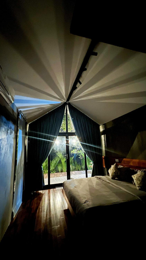 Bedroom 4, Kampot Riverfront Boutique, Kampot
