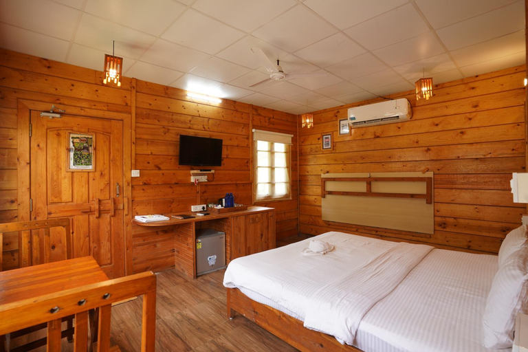 Bedroom 3, Tranquil Beach Resort, Raigarh