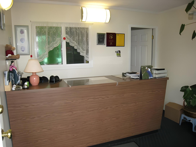 Others 5, Best Continental Motel, Fraser Valley