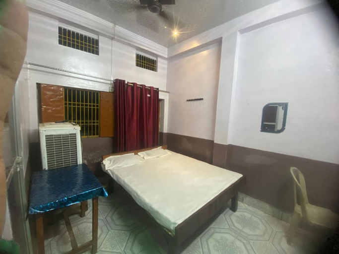 Bedroom 2, Yatri niwas home stay, Varanasi