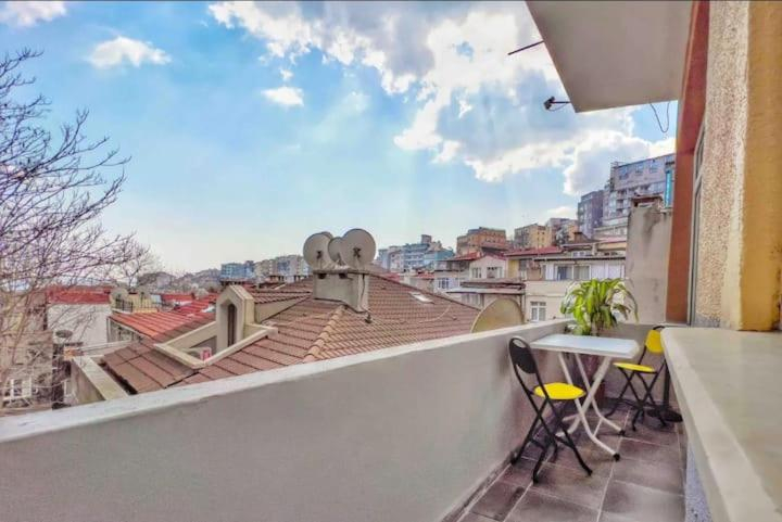 Others 5, Cihangir House, Beyoğlu