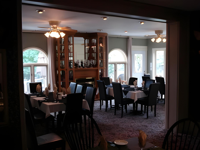 Food & Drinks 5, Grey Rose Suites, Grey