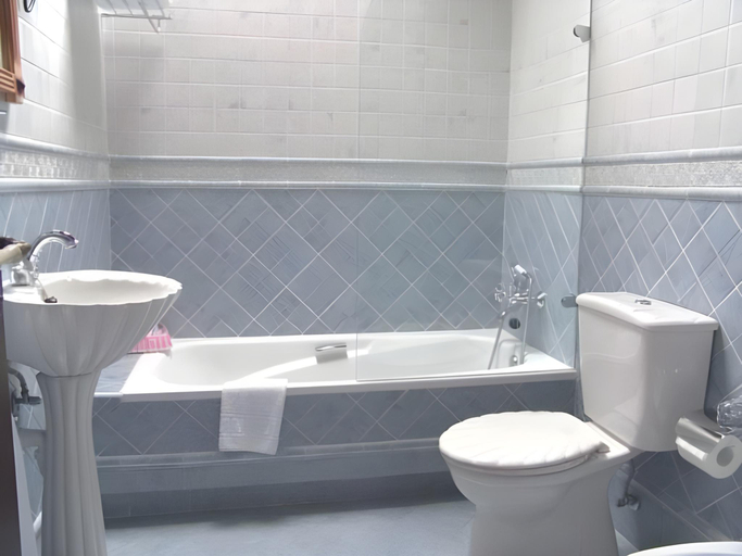 Bathroom 2, La Hacienda de mi Senor, Burgos