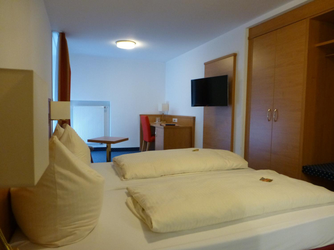 Bedroom 2, Hotel-Gasthof-Hirsch, Alb-Donau-Kreis