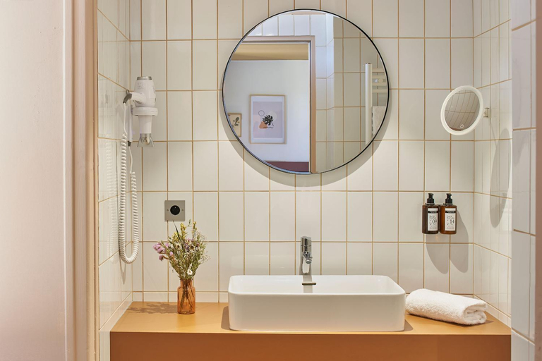 Bathroom 3, Les Maisons de Campagne – Maison du Val, Yvelines