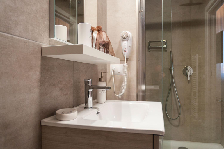 Bathroom 5