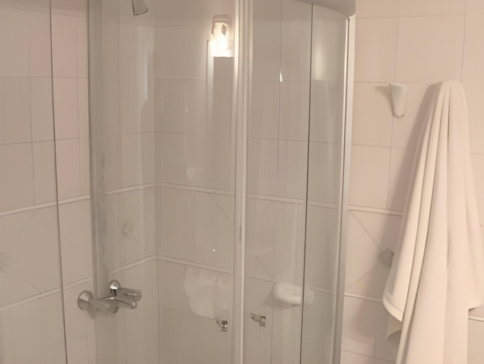 Bathroom 4, San Martin Hotel & Spa, San Rafael