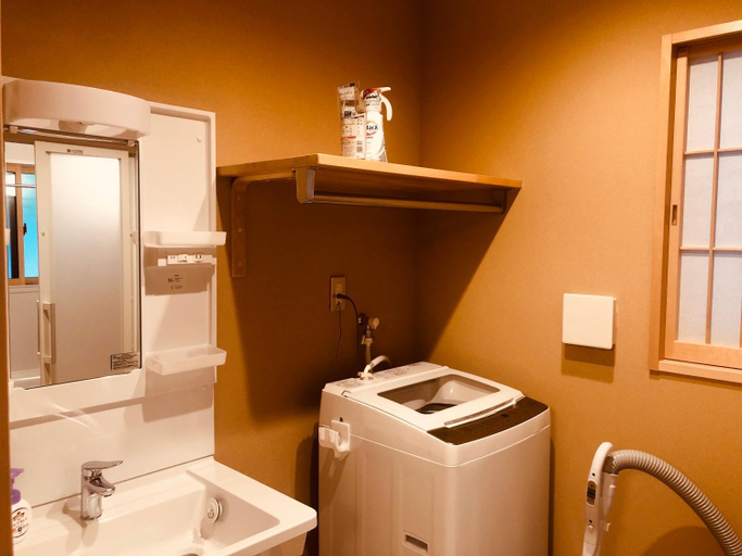 Bathroom 8