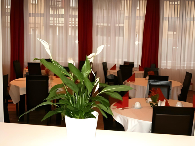 Food & Drinks 3, Hotel Aariana, Offenbach am Main