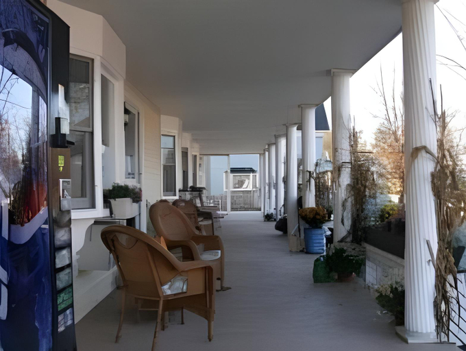 Others 2, Scenic Inn, Carroll