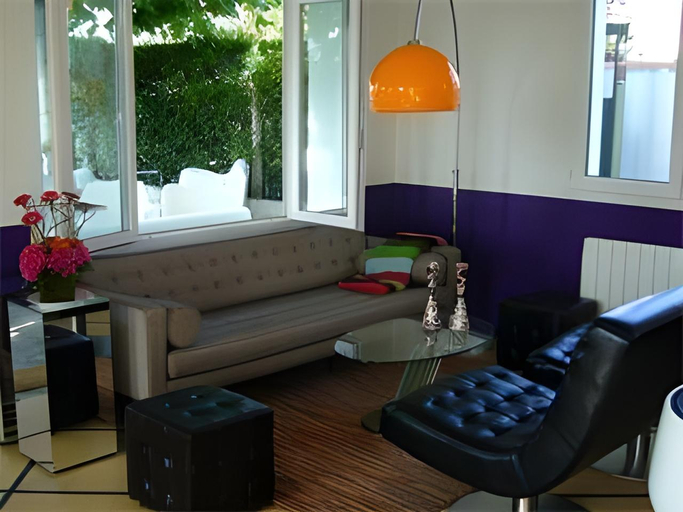 Others 3, Hotel Mirano, Pyrénées-Atlantiques