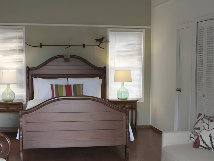 Bedroom 3, Club Seabourne Hotel