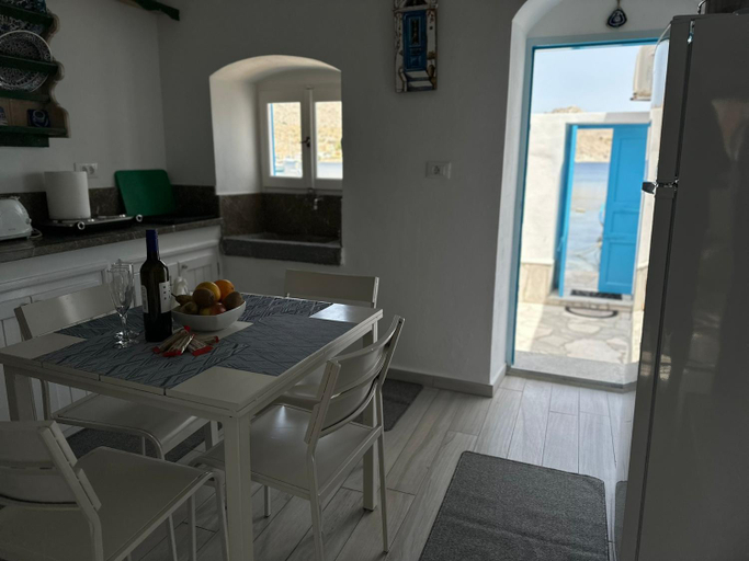 Others 4, Villa Sylvia, South Aegean