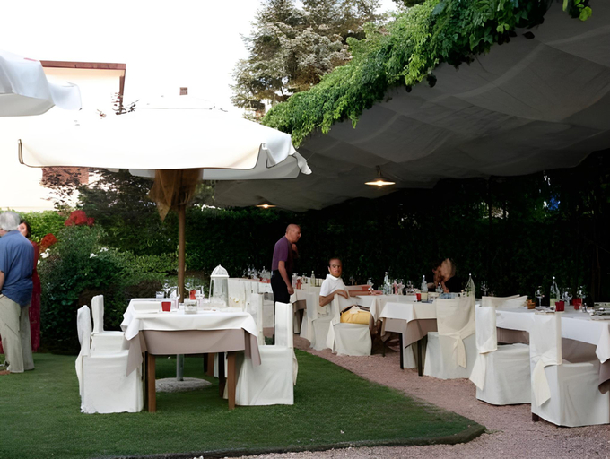 Food & Drinks 4, Alla Nave, Padua