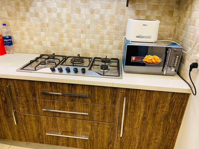 3, Royal Three Bed Villa Full House Dha 6 Lahore, Lahore