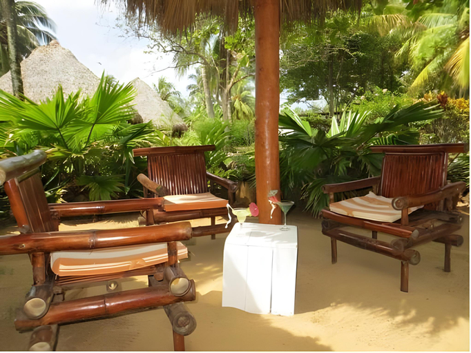 Others 5, Paraiso Beach Hotel, Laguna de Perlas