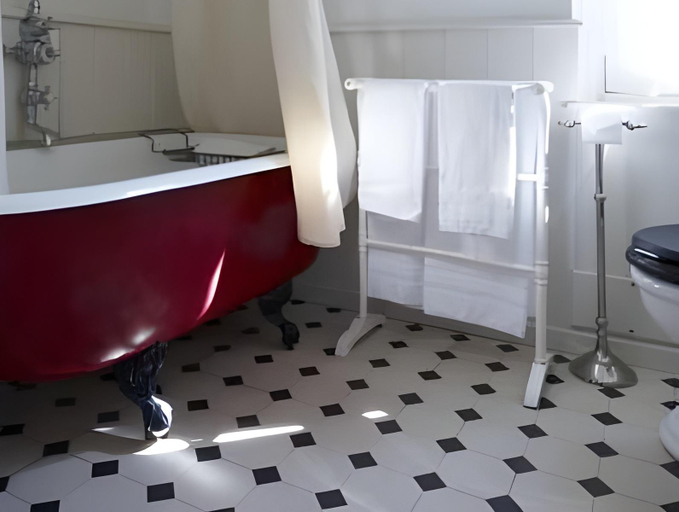 Bathroom 4, Hotel Restaurant des Deux Rocs, Var