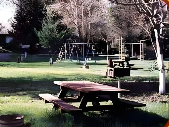 Others 2, Dean Creek Resort, Humboldt