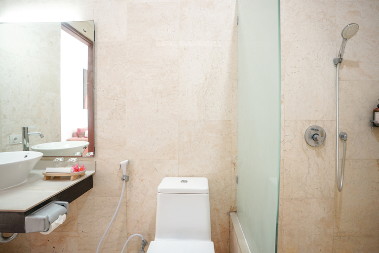 Bathroom 27