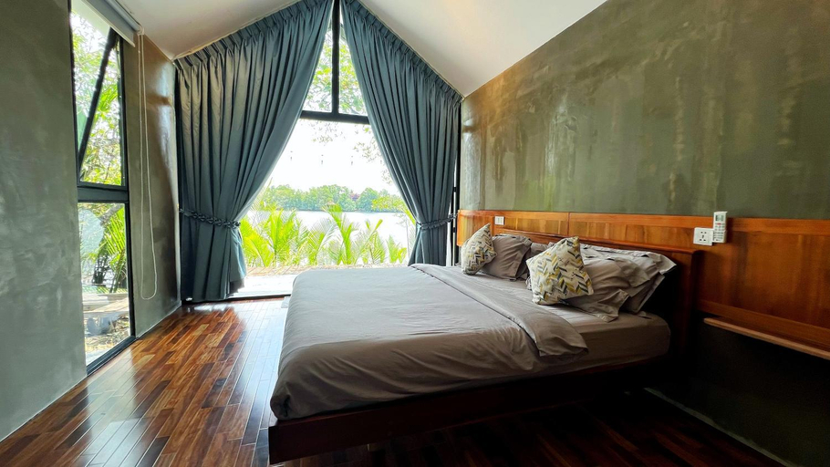 Bedroom 3, Kampot Riverfront Boutique, Kampot