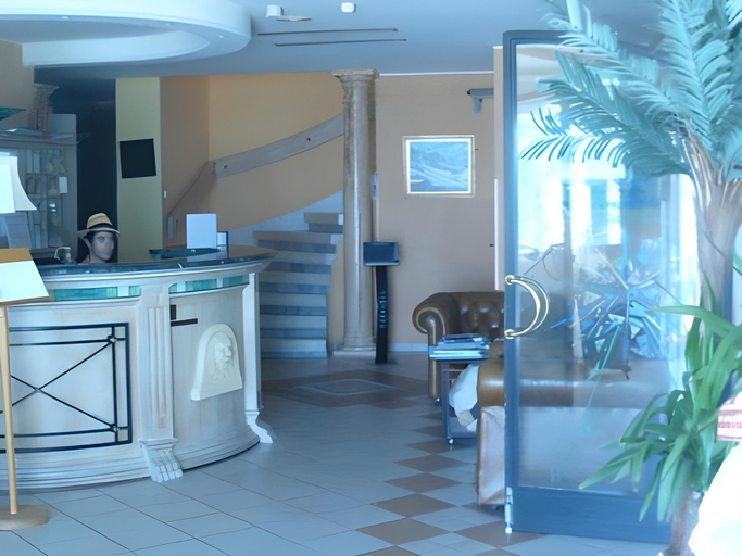 Others 5, Hotel Les Alizes, Var