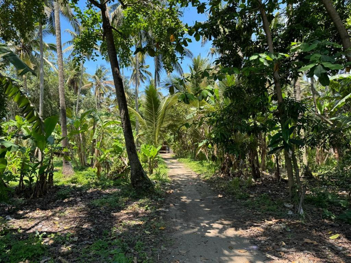 Others 4, Superb totally private family friendly villa with pool and only 500 metres from beach, Lombok