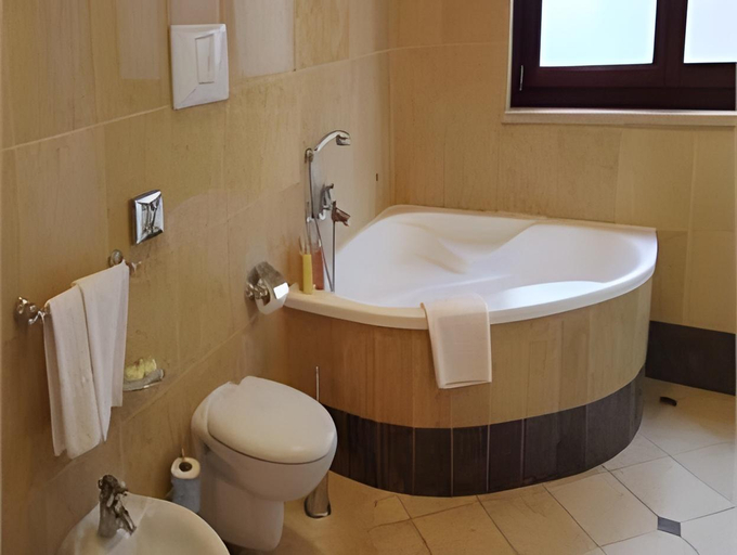 Bathroom 4, Hotel Federico II Centrale Palace, Palermo