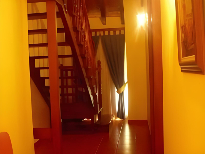 Others 2, Hostal La Mancha, Albacete