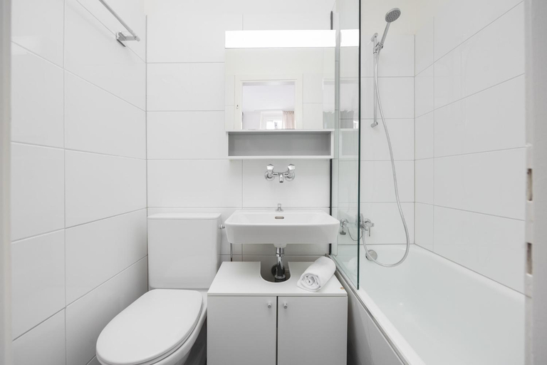 Bedroom 2, Urban Oasis with Queen Bed and View BE-54, Zürich