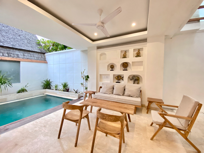 Swimming Pool 9