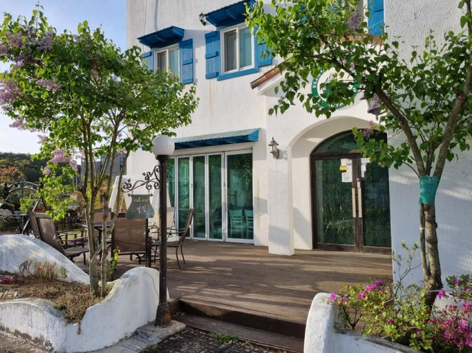Others 4, Busan Elim Pension, Gijang