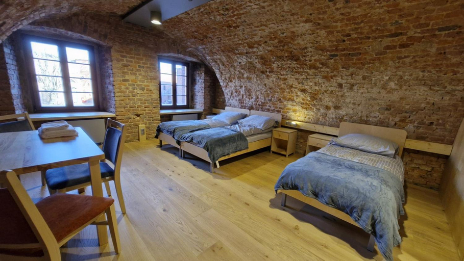 Bedroom 2, Twierdza Srebrna Gora Donzon, Ząbkowice