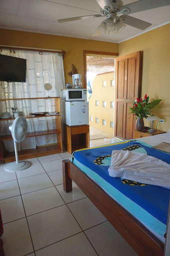 Bedroom 2, Cabinas Jimenez, Golfito