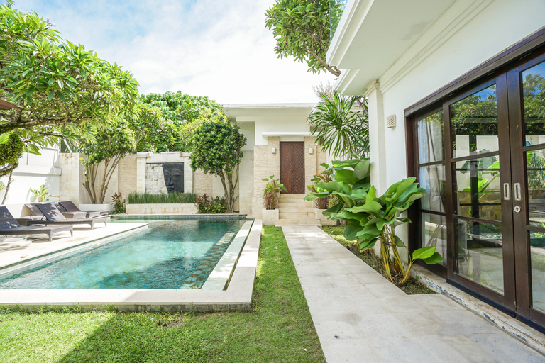 Swimming Pool 17