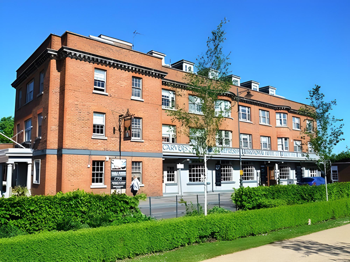 Others 5, The Broadway Hotel, Hertfordshire
