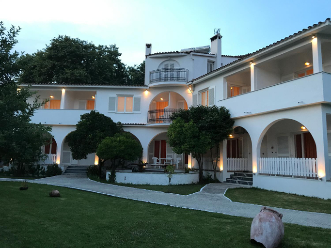 Others 4, Villa Jeanna, Thessaly