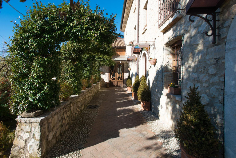 Valle Dell'Aquila Country House, Frosinone