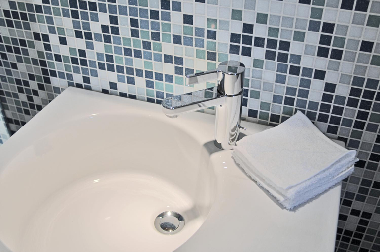 Bathroom 5