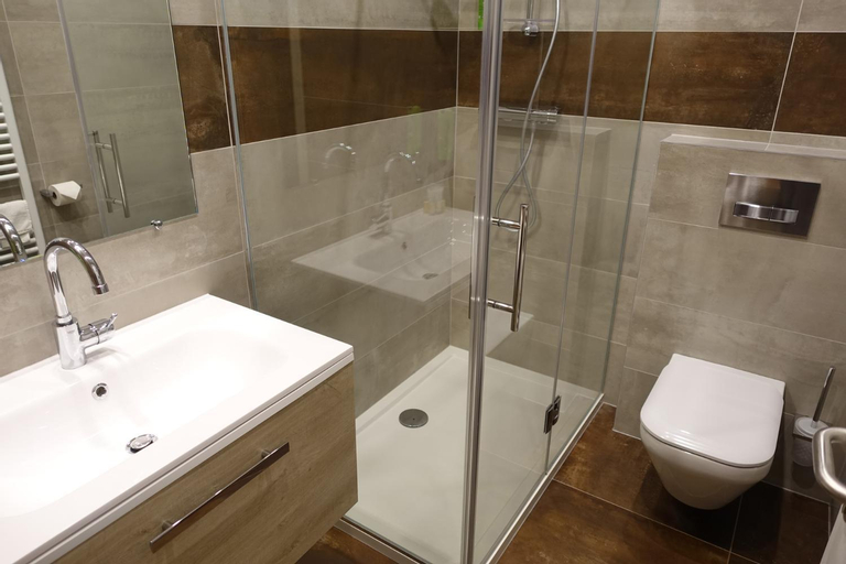 Bathroom 4