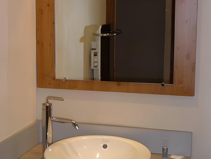 Bathroom 4, Chalet-Hotel Le Beausoleil, The Originals Relais, Savoie