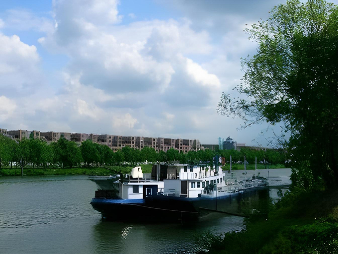 Others 4, Botel Maastricht, Maastricht