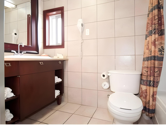 Bathroom 2, Citadelle, Communauté-Urbaine-de-Québec