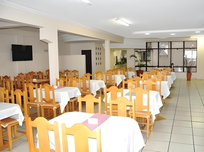Food & Drinks 5, Marge Hotel, Aparecida